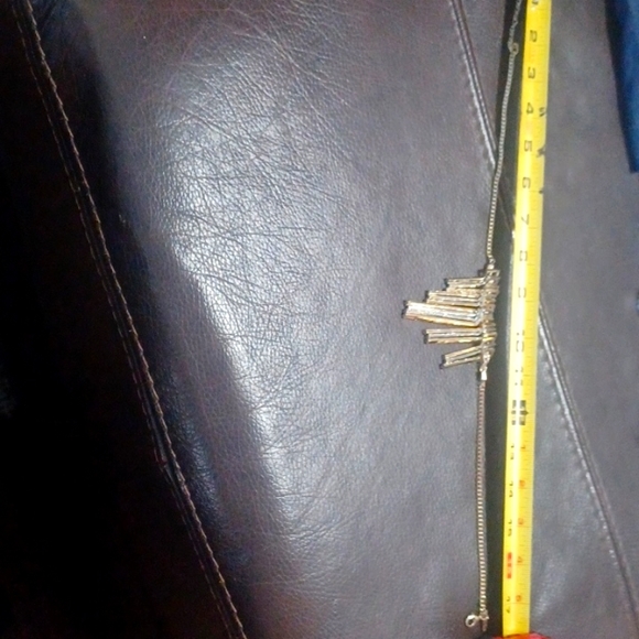 Neclace - Picture 4 of 4